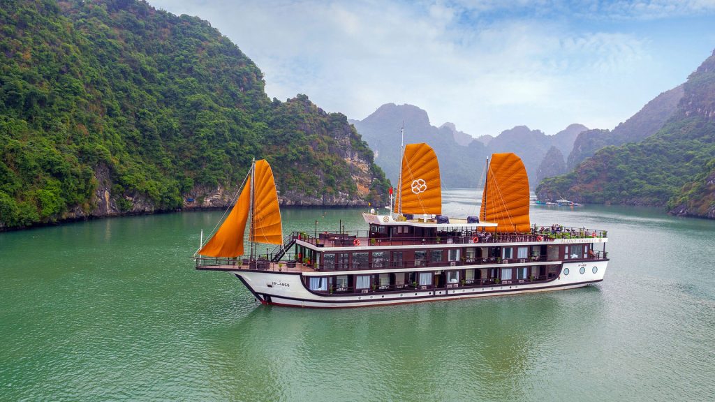 10 Mejores Cruceros En La Bahía De Halong 2025 13 Peony Cruise – 5 estrellas mejor precio